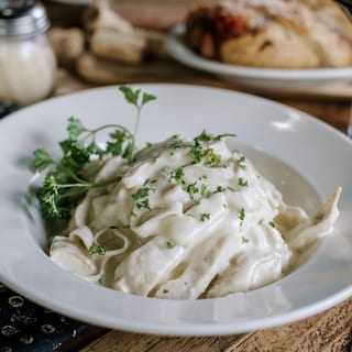 Fettuccine Alfredo