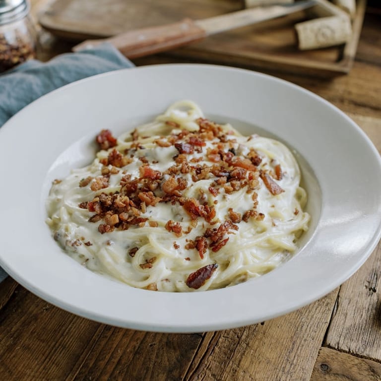 Delicious Carbonara and Italian Pasta Dishes